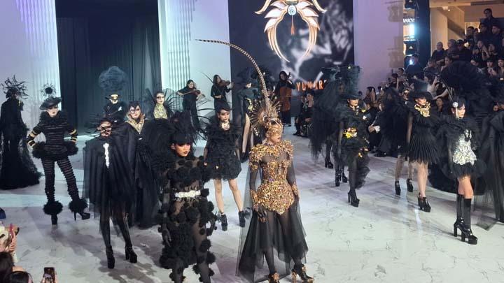 Tiga Maestro Mode Indonesia Meriahkan Opening Night Fashion Nation XIX