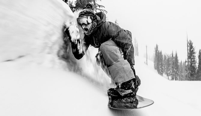 Pakaian Snowboard Terbaik Tahun 2025: Inovasi, Teknologi, dan Rekomendasi