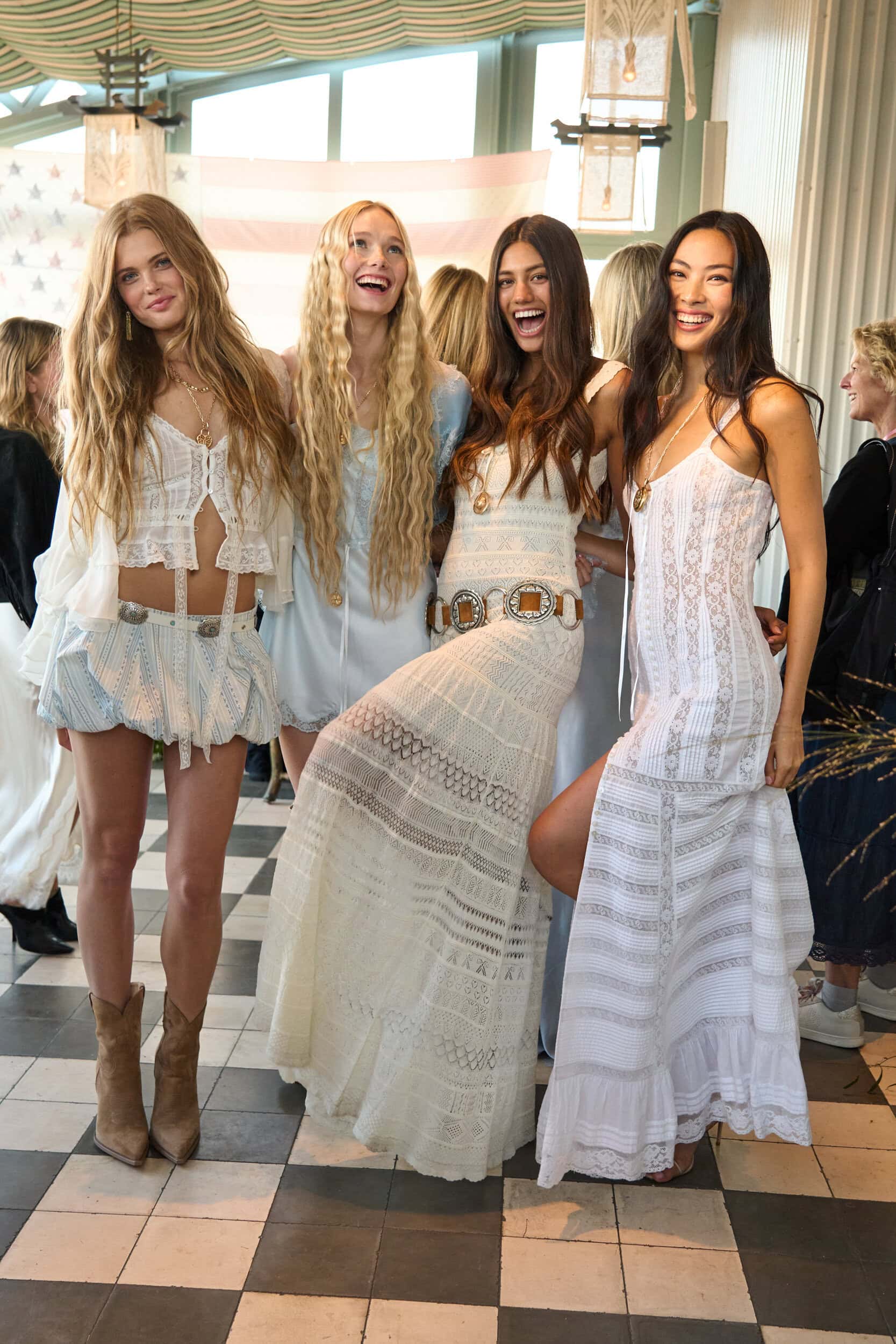 LoveShackFancy Tampilkan Gaya Rambut Retro Amerika di NYFW Spring/Summer 2026